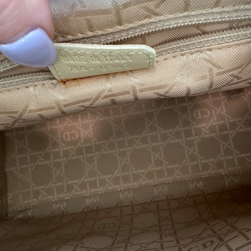 Christian Dior Medium Lady Dior - Cream Lambskin - Picture 9 of 11